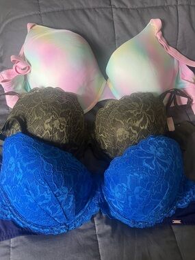 Victoria’s Secret bras THREE!Women’s Lace Push-Up Bra - Blue, Olive & Pastel